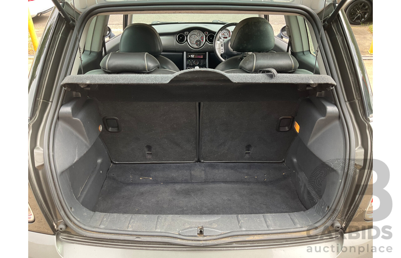 6/2006 Mini Cooper Park Lane R50 2d Hatchback Royal Grey Metallic/Silver Roof 1.6L