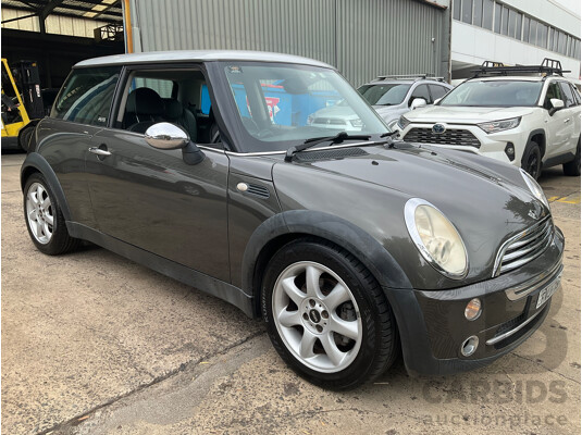 6/2006 Mini Cooper Park Lane R50 2d Hatchback Royal Grey Metallic/Silver Roof 1.6L
