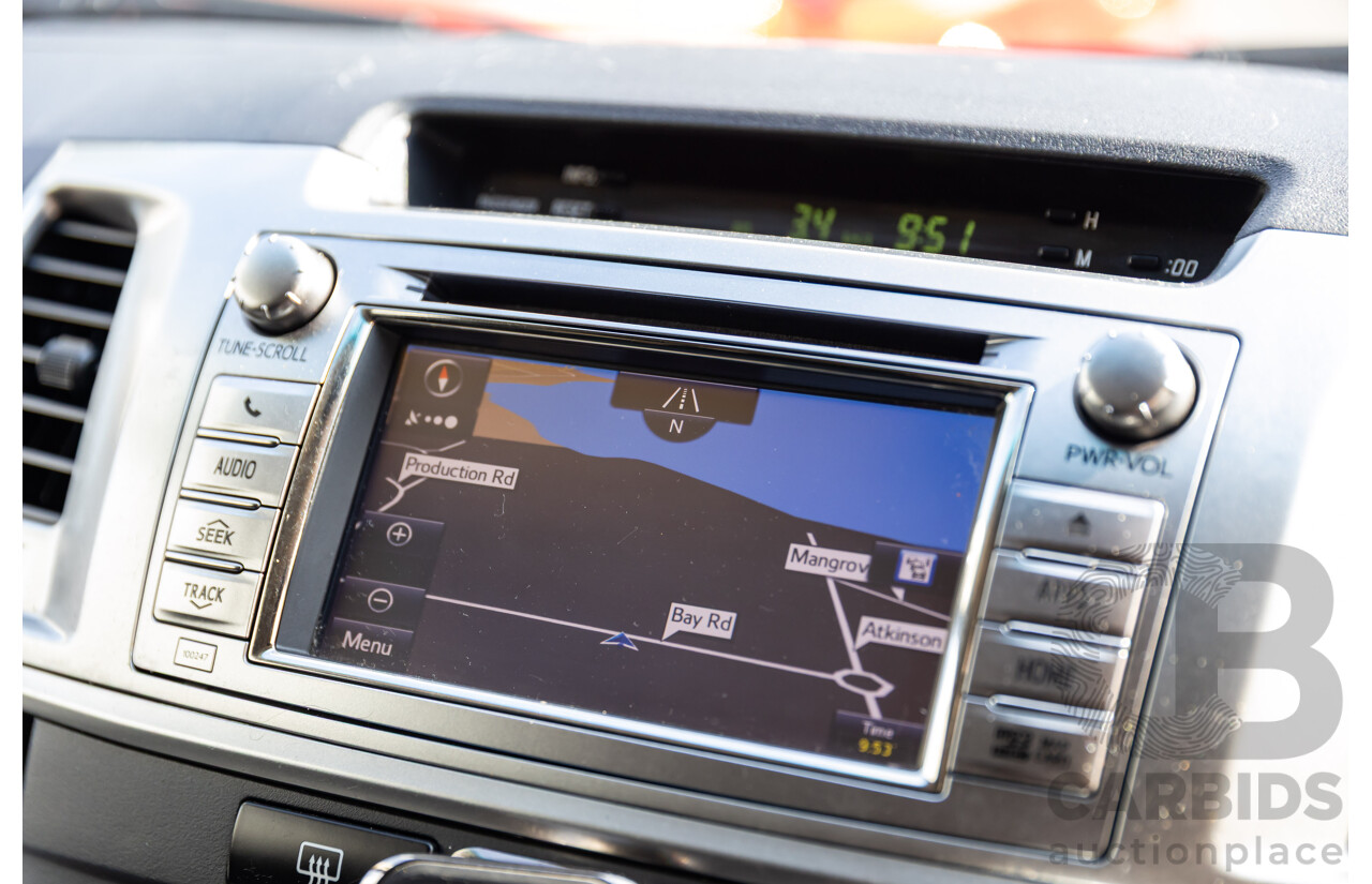 7/2014 Toyota Hilux SR5 (4x4) KUN26R MY14 Dual Cab P/Up Cool White Turbo Diesel 3.0L