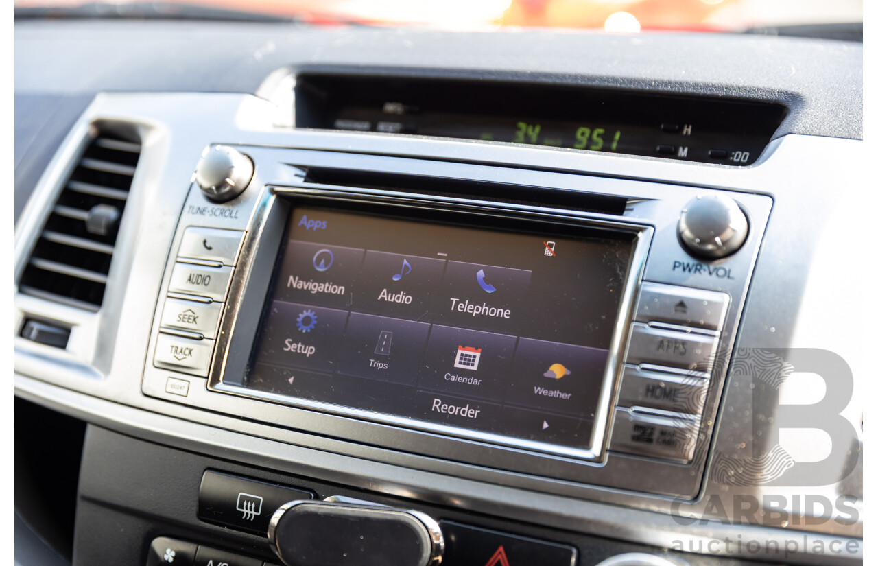 7/2014 Toyota Hilux SR5 (4x4) KUN26R MY14 Dual Cab P/Up Cool White Turbo Diesel 3.0L