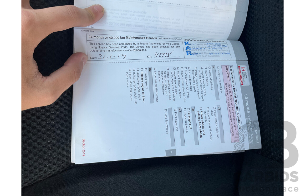 7/2014 Toyota Hilux SR5 (4x4) KUN26R MY14 Dual Cab P/Up Cool White Turbo Diesel 3.0L