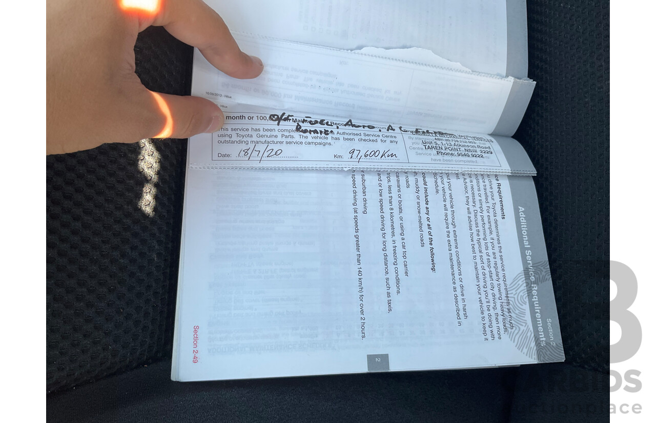 7/2014 Toyota Hilux SR5 (4x4) KUN26R MY14 Dual Cab P/Up Cool White Turbo Diesel 3.0L