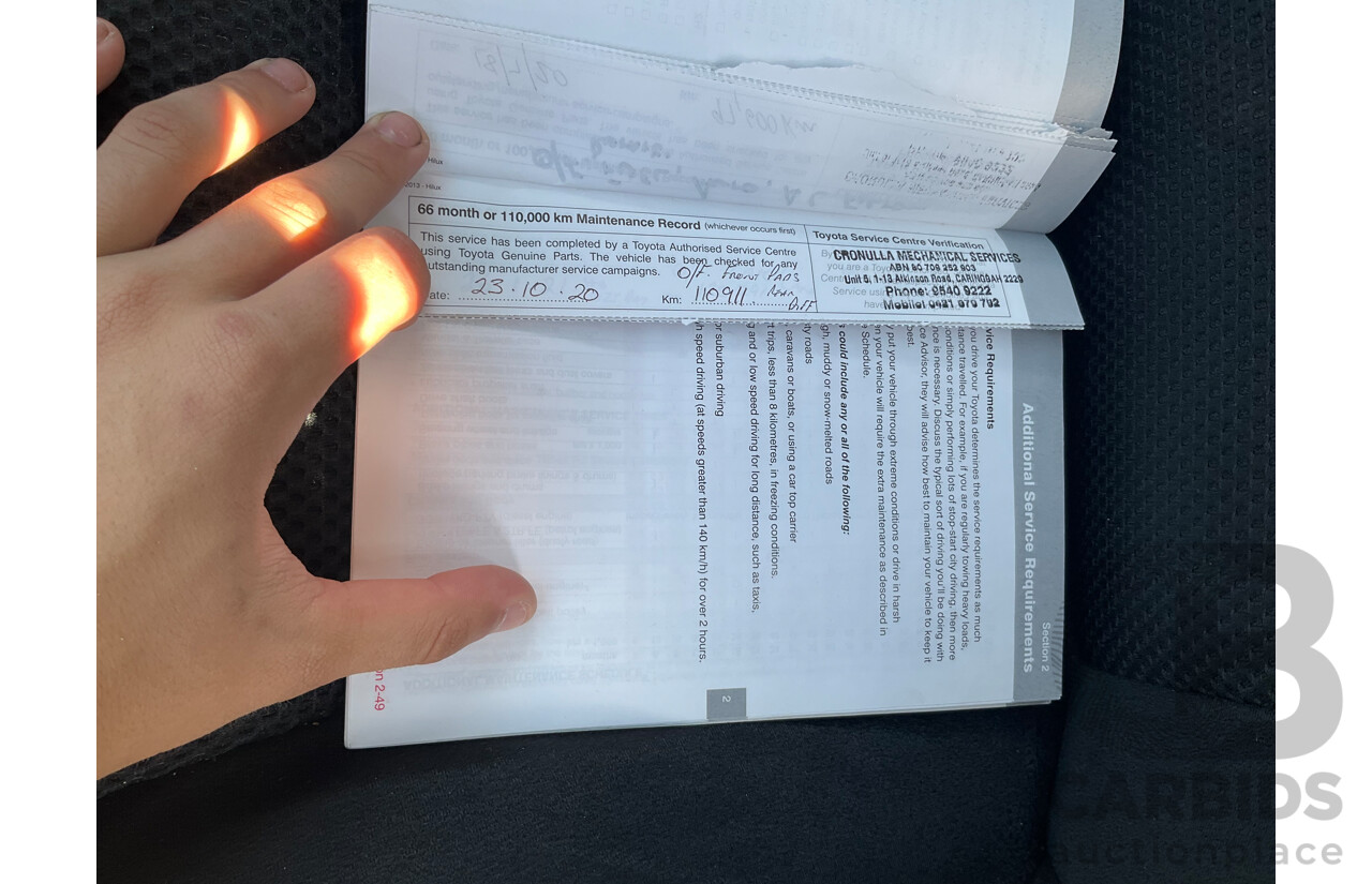 7/2014 Toyota Hilux SR5 (4x4) KUN26R MY14 Dual Cab P/Up Cool White Turbo Diesel 3.0L