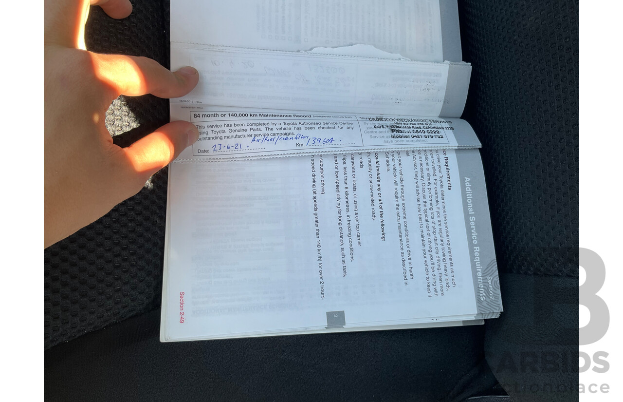 7/2014 Toyota Hilux SR5 (4x4) KUN26R MY14 Dual Cab P/Up Cool White Turbo Diesel 3.0L