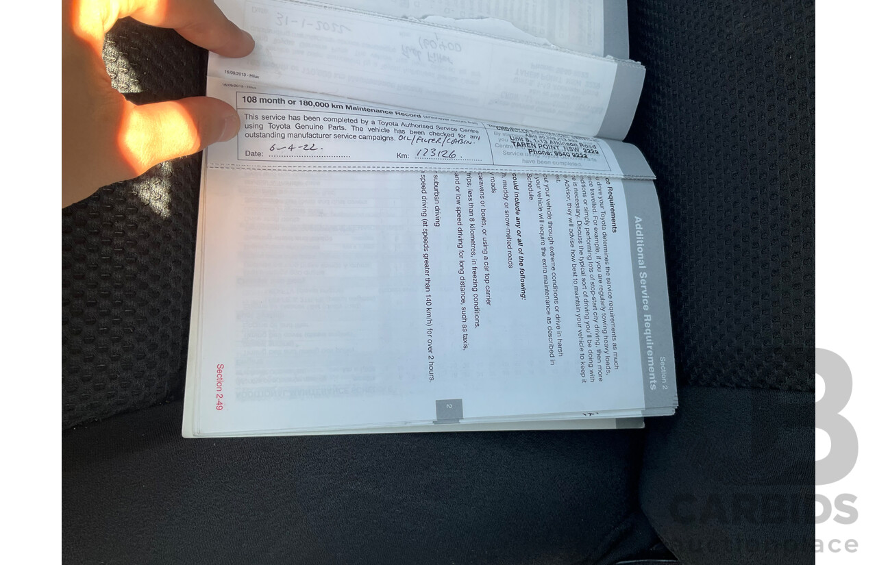 7/2014 Toyota Hilux SR5 (4x4) KUN26R MY14 Dual Cab P/Up Cool White Turbo Diesel 3.0L