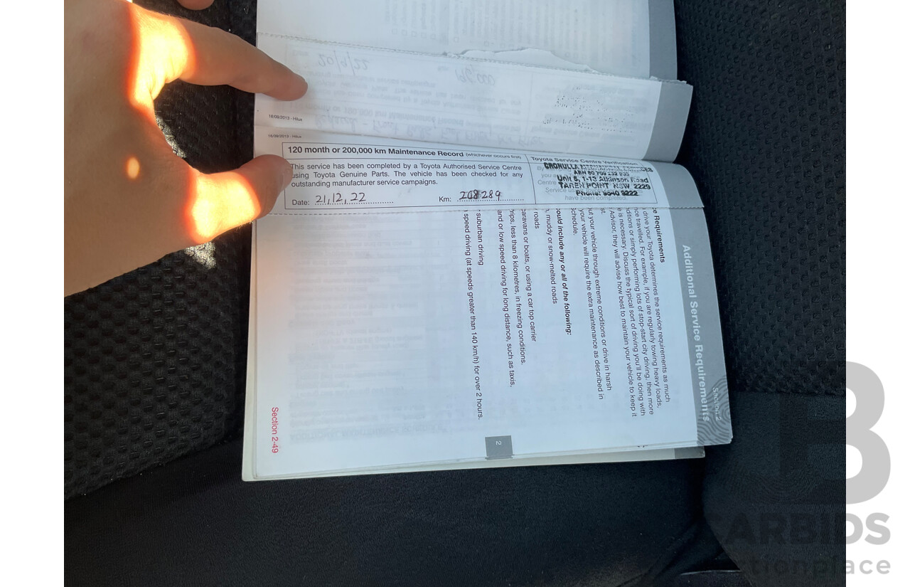 7/2014 Toyota Hilux SR5 (4x4) KUN26R MY14 Dual Cab P/Up Cool White Turbo Diesel 3.0L