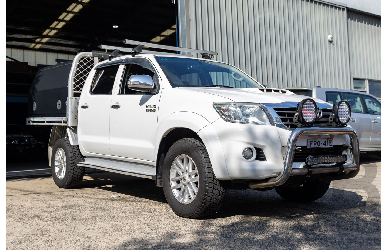 7/2014 Toyota Hilux SR5 (4x4) KUN26R MY14 Dual Cab P/Up Cool White Turbo Diesel 3.0L