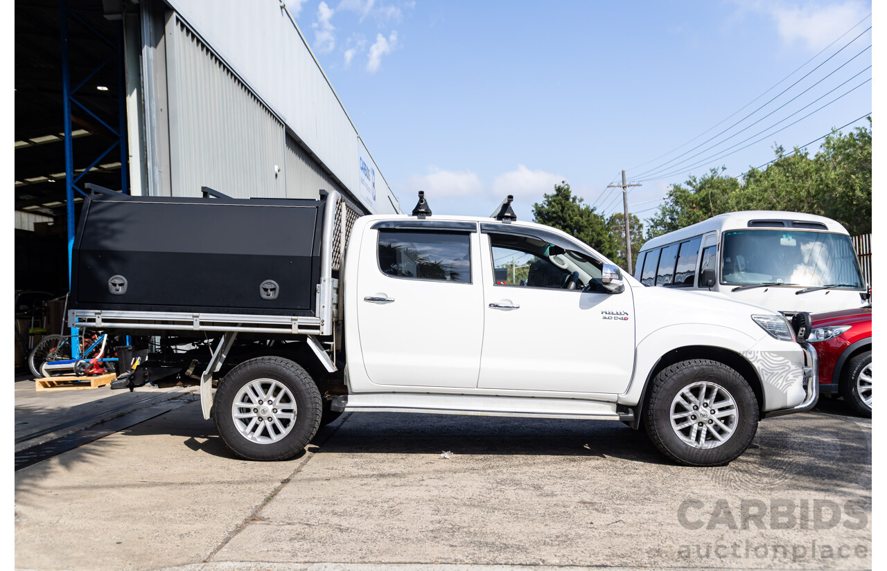 7/2014 Toyota Hilux SR5 (4x4) KUN26R MY14 Dual Cab P/Up Cool White Turbo Diesel 3.0L