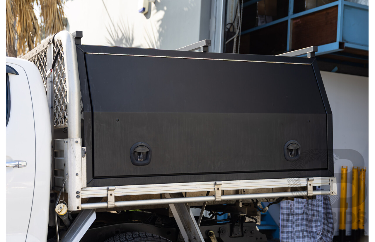 7/2014 Toyota Hilux SR5 (4x4) KUN26R MY14 Dual Cab P/Up Cool White Turbo Diesel 3.0L