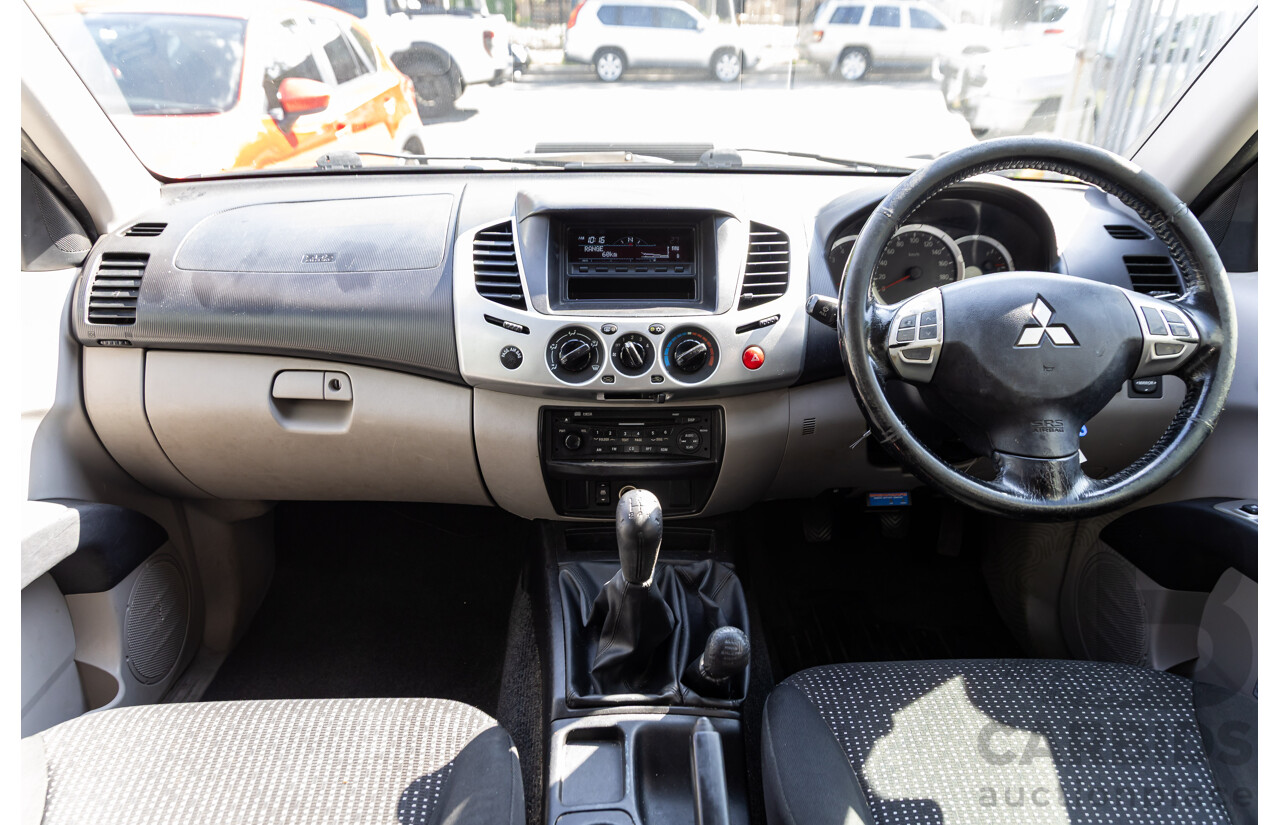 1/2011 Mitsubishi Triton GLX-R (4x4) MN MY11 Double Cab Utility Cool White Turbo Diesel 2.5L