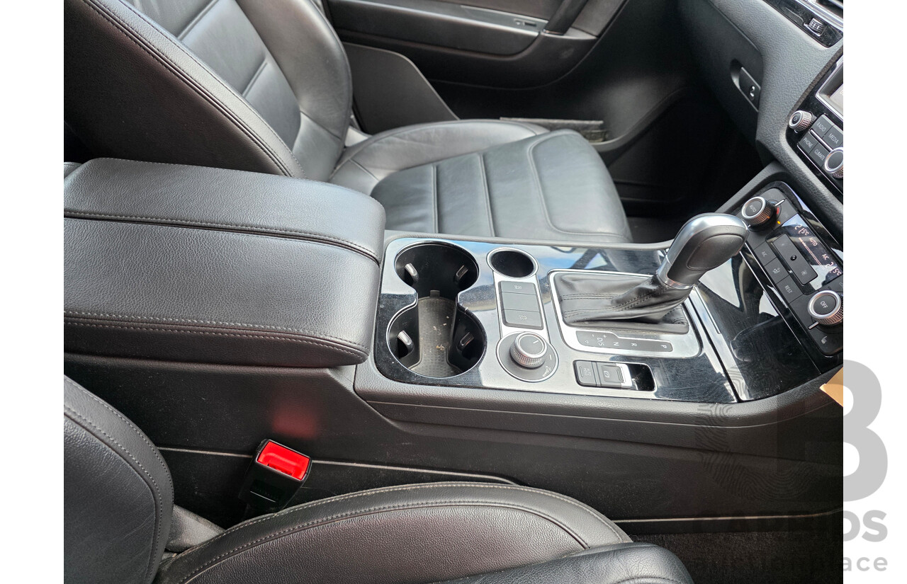 03/2016 Volkswagen Touareg 150 TDI (AWD) 7P MY16 4D Wagon White 3.0L