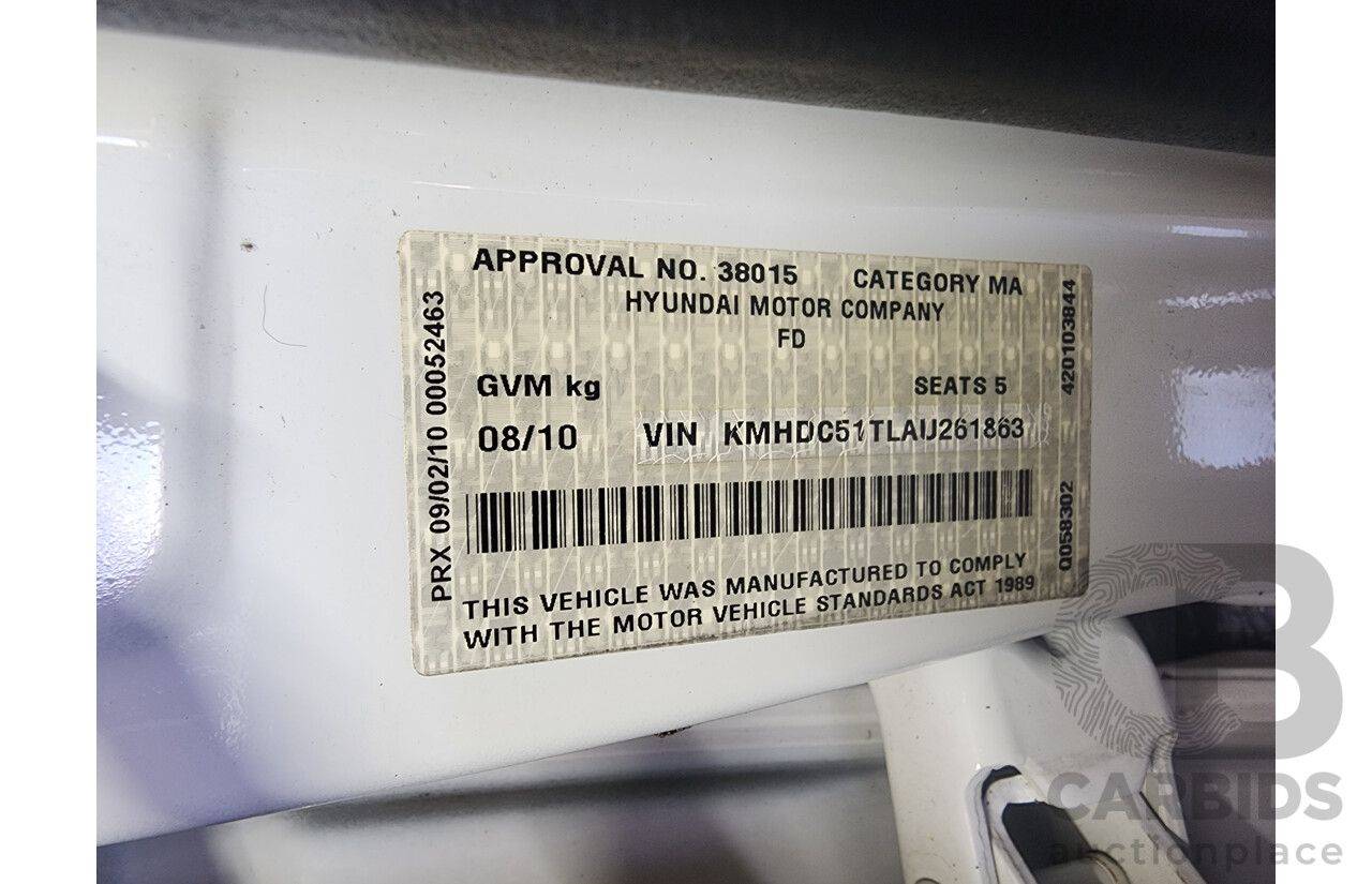 8/2010 Hyundai i30 SLX 1.6 CRDi FD MY10 5d Hatchback White 1.6L