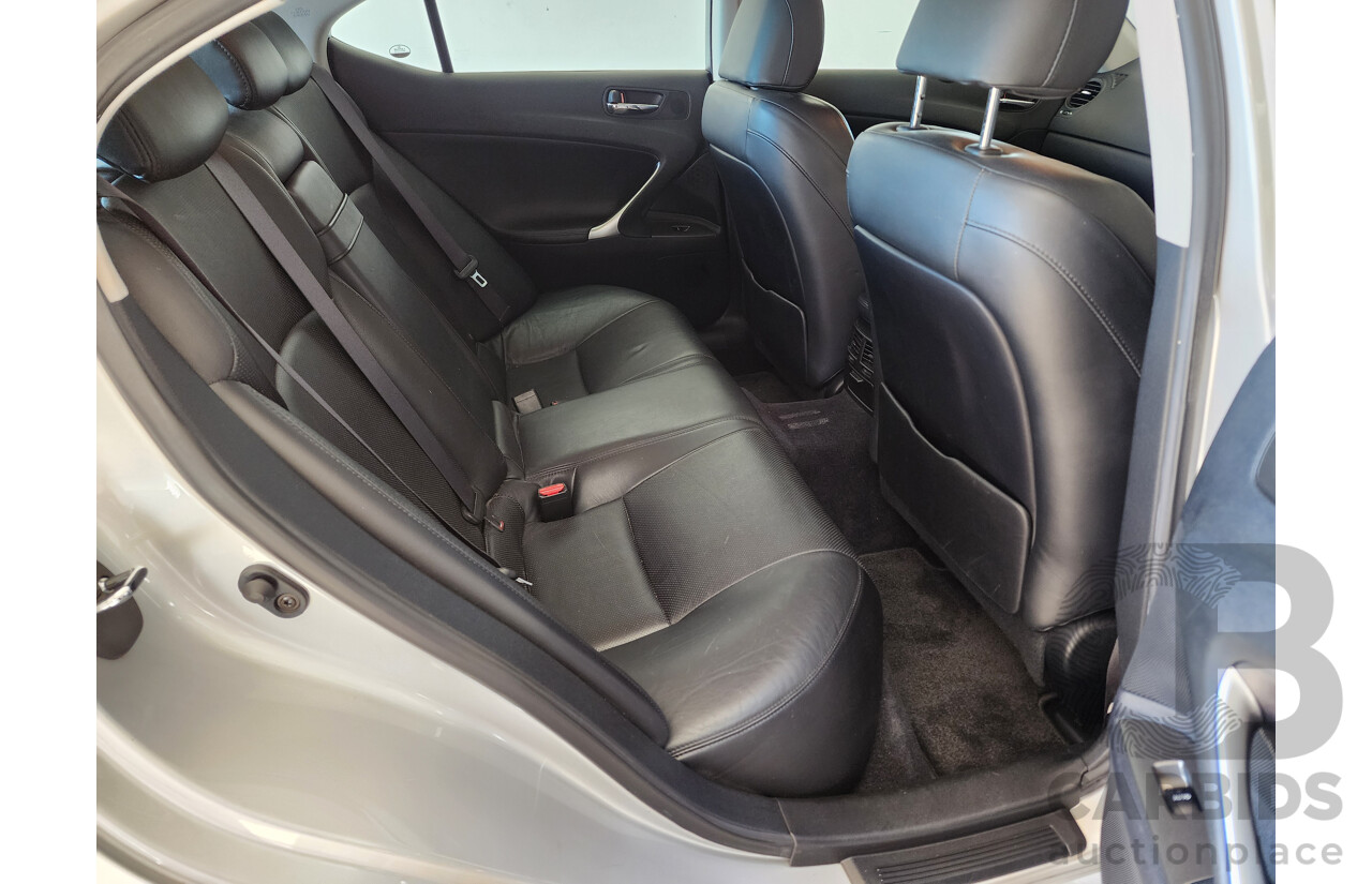 5/2006 Lexus Is250 Prestige GSE20R 4d Sedan Silver 2.5L