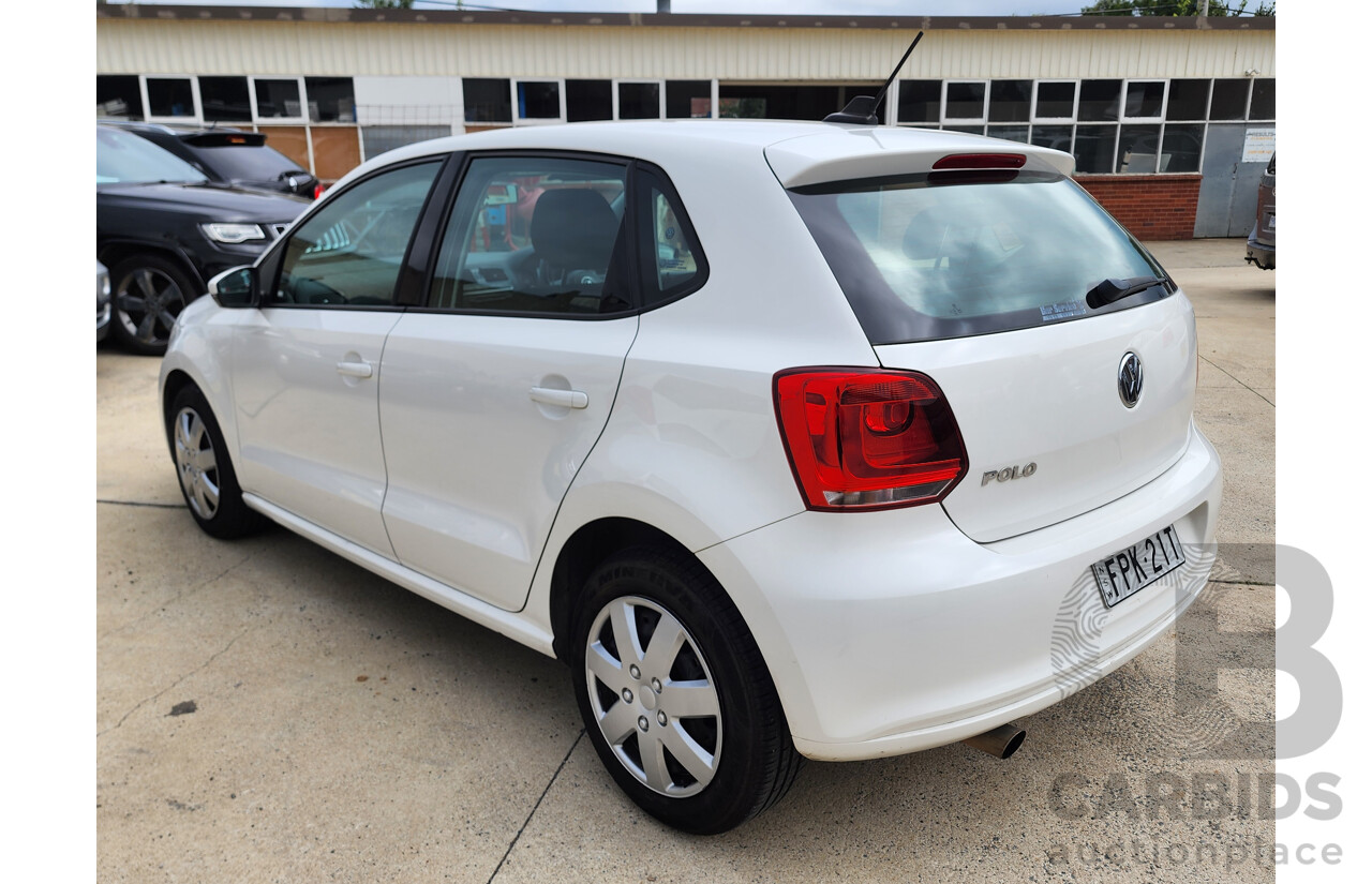 1/2014 Volkswagen Polo Trendline 6R MY14 5d Hatchback White 1.4L