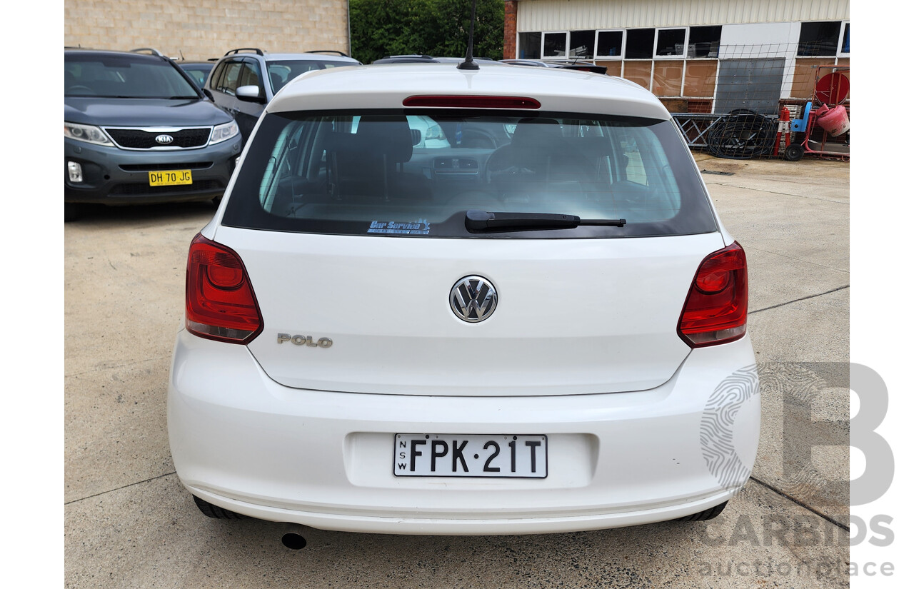 1/2014 Volkswagen Polo Trendline 6R MY14 5d Hatchback White 1.4L