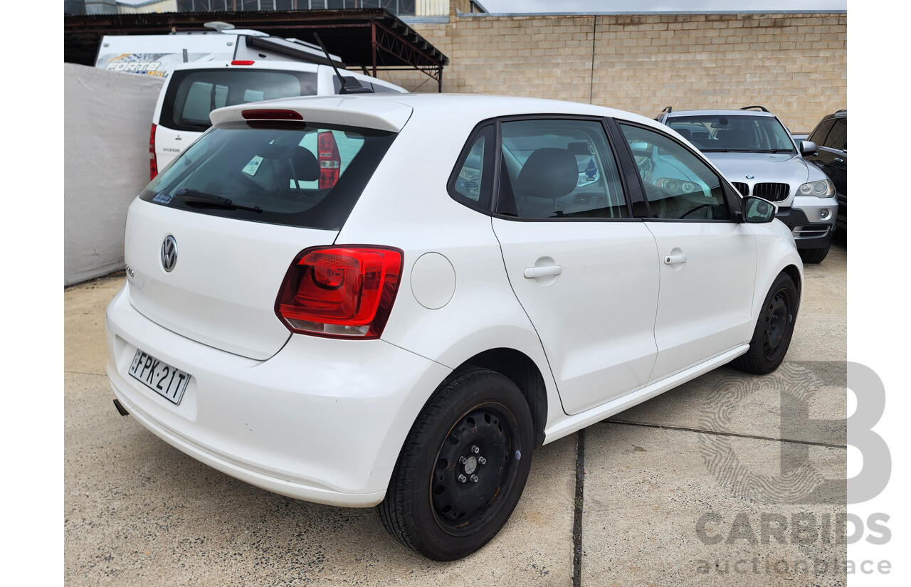 1/2014 Volkswagen Polo Trendline 6R MY14 5d Hatchback White 1.4L