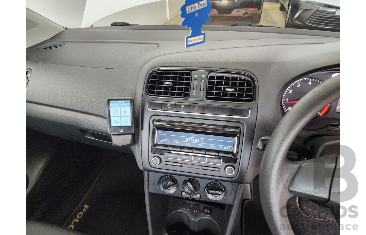 1/2014 Volkswagen Polo Trendline 6R MY14 5d Hatchback White 1.4L