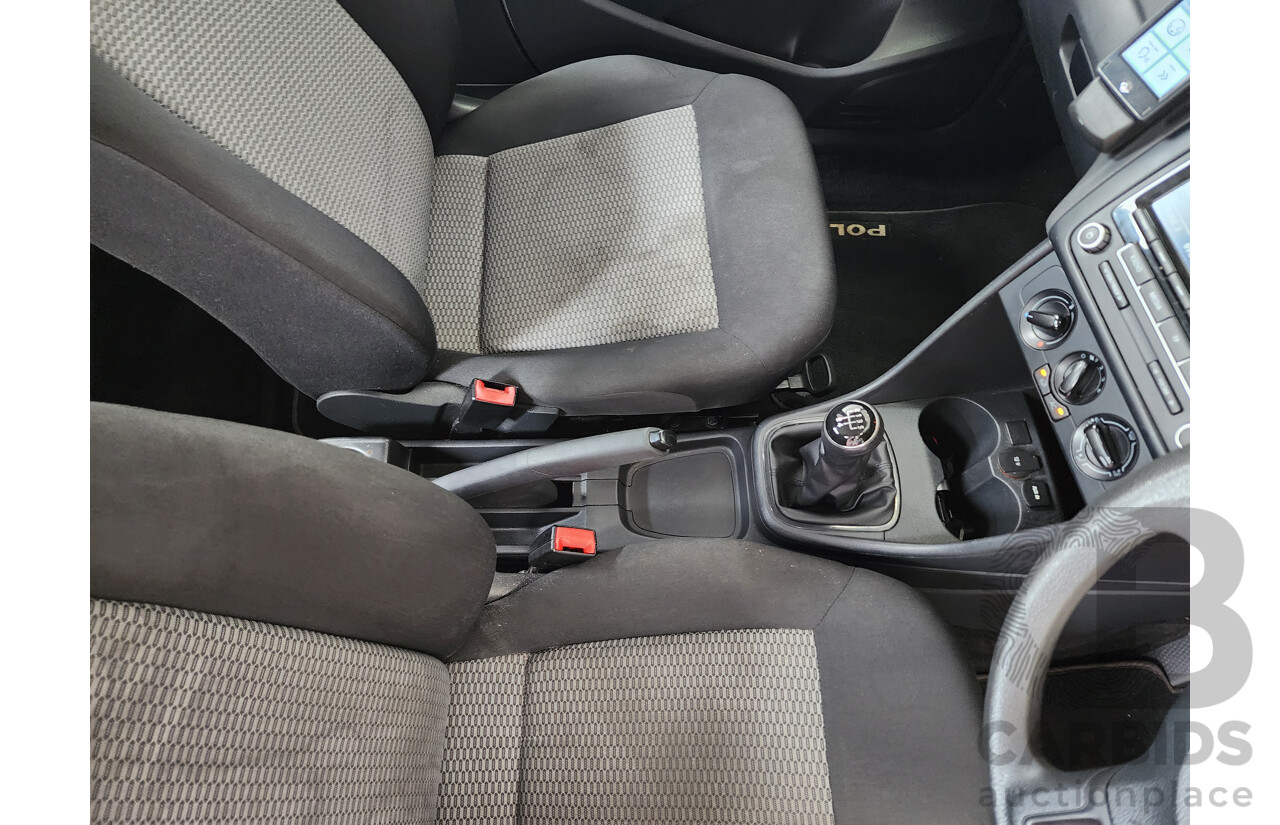 1/2014 Volkswagen Polo Trendline 6R MY14 5d Hatchback White 1.4L