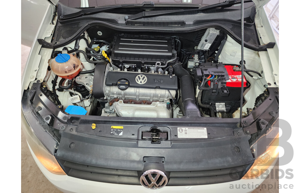 1/2014 Volkswagen Polo Trendline 6R MY14 5d Hatchback White 1.4L