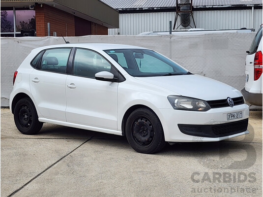 1/2014 Volkswagen Polo Trendline 6R MY14 5d Hatchback White 1.4L
