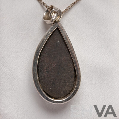 925 Sterling Silver Freeform Paua Pendant and Necklace. Length - 45cms