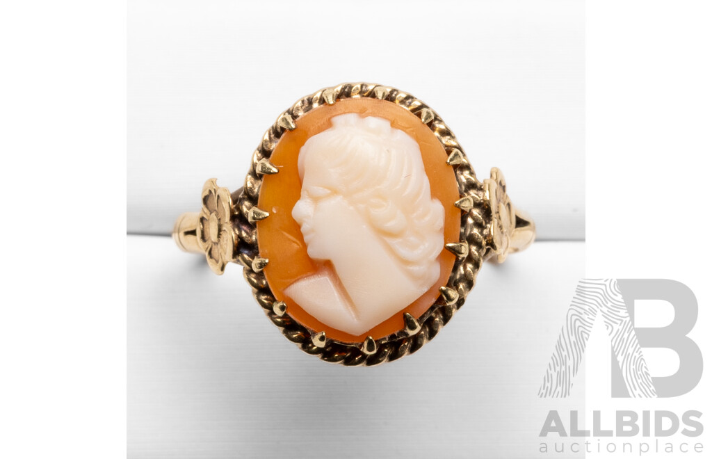 Vintage 9ct Yellow Gold Cameo Ring - Size N