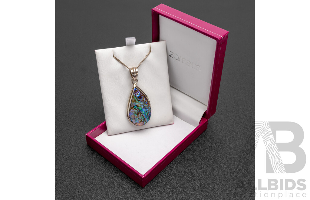 925 Sterling Silver Freeform Paua Pendant and Necklace. Length - 45cms