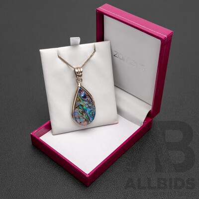 925 Sterling Silver Freeform Paua Pendant and Necklace. Length - 45cms