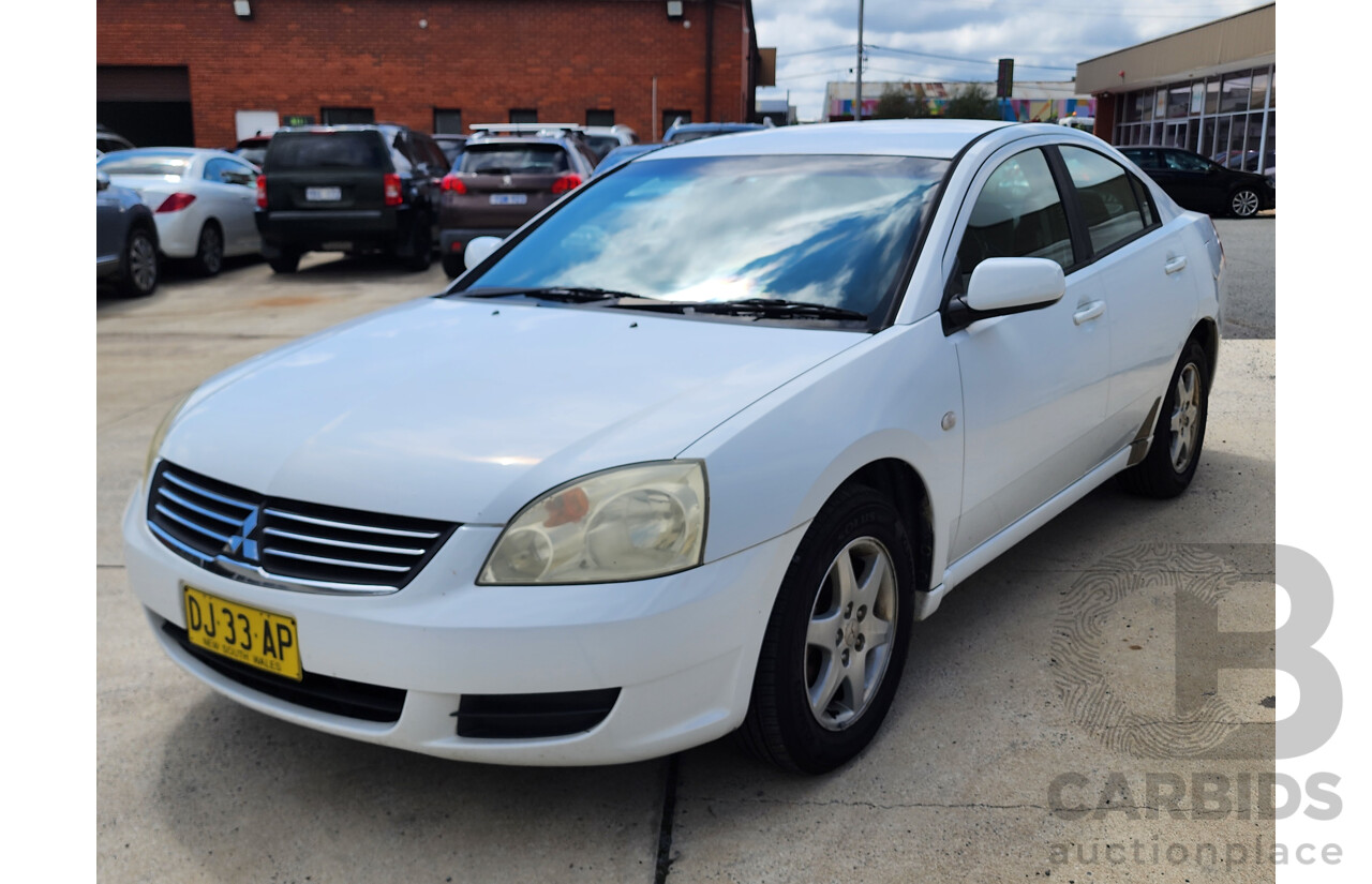 1/2007 Mitsubishi 380 ES DB SERIES II 4d Sedan White 3.8L