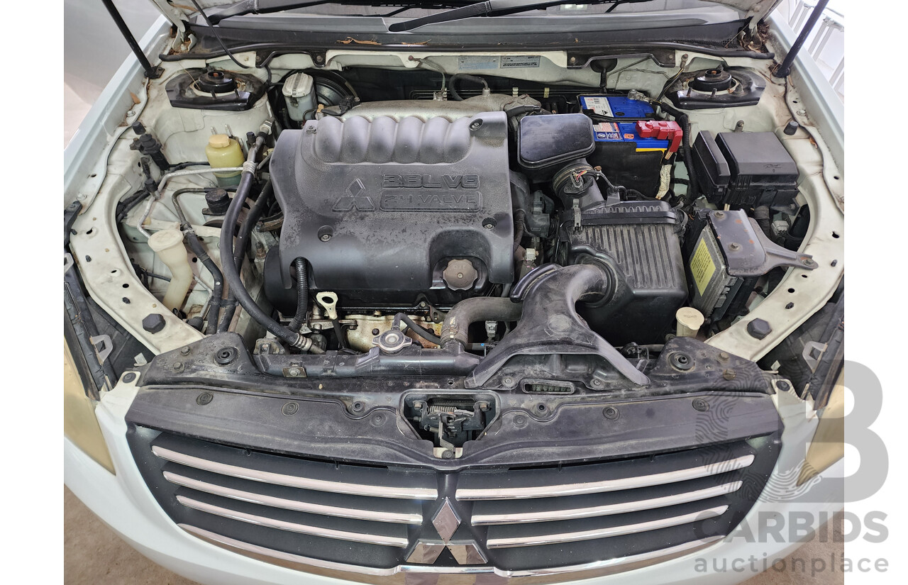 1/2007 Mitsubishi 380 ES DB SERIES II 4d Sedan White 3.8L