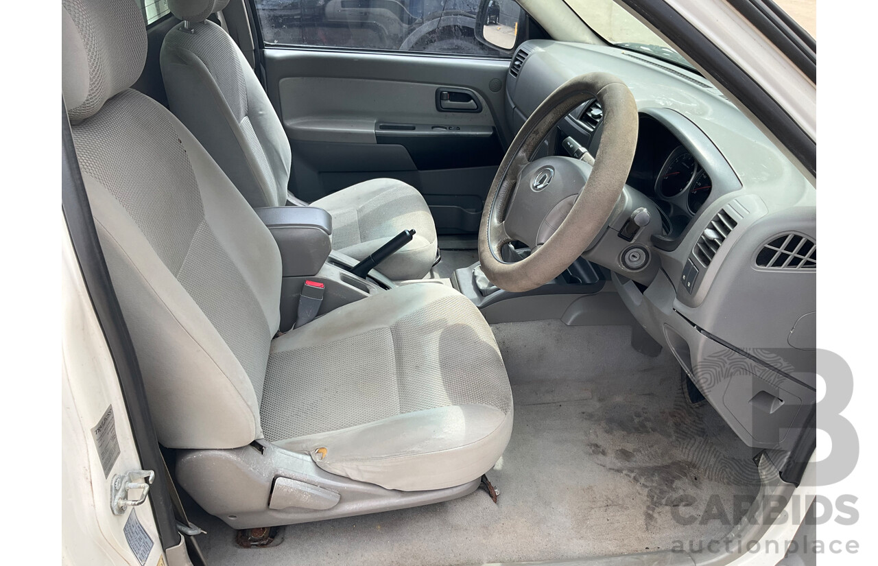 12/2011 Great Wall V240 (4x2) K2 C/Chas Solid White 2.4L