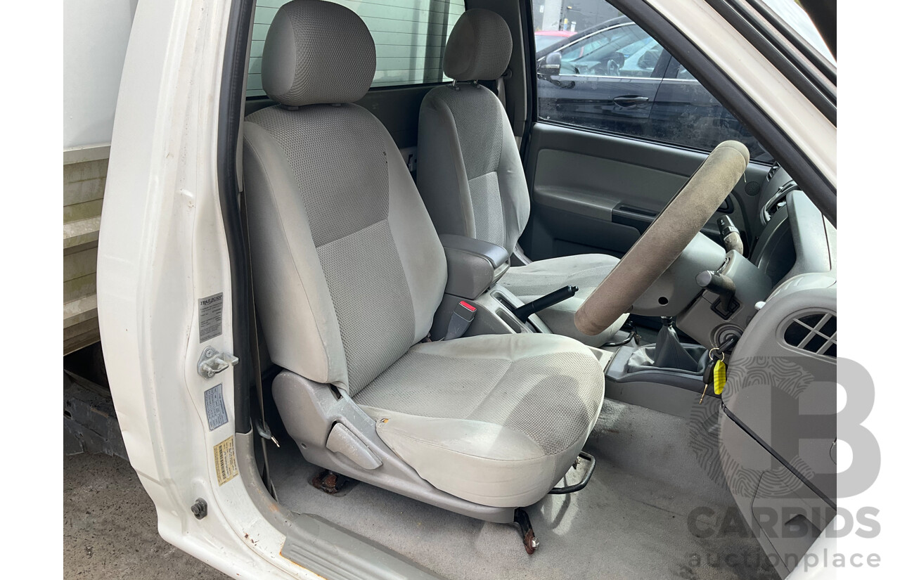 12/2011 Great Wall V240 (4x2) K2 C/Chas Solid White 2.4L