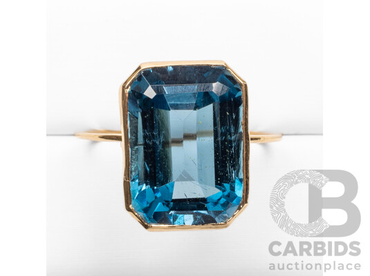 14ct Yellow Gold Natural London Blue Topaz Ring with Valuation - Size N.5