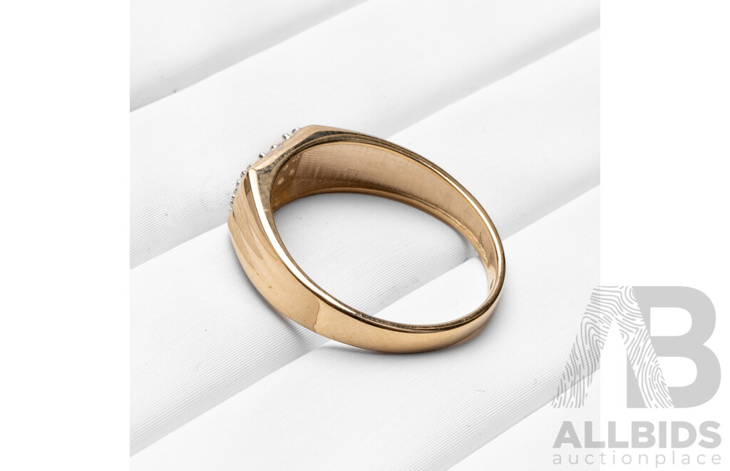 9ct Yellow Gold Natural Diamond Ring with IGI Valuation - Size N.5