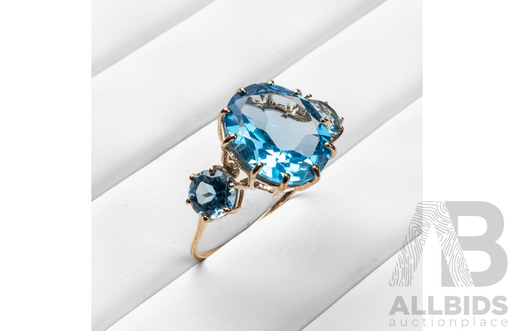 9ct Yellow Gold Natural Swiss Blue Topaz Ring with IGI Valuation - Size O