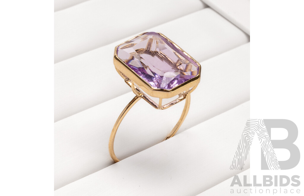 9ct Yellow Gold Natural Amethyst Ring with Valuation - Size N