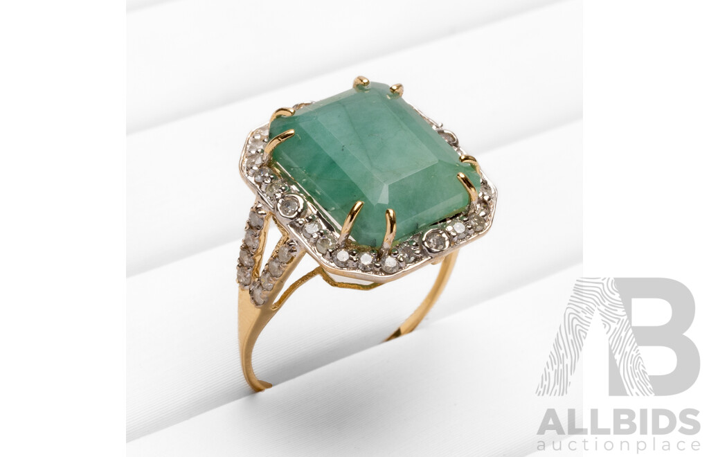 9ct Yellow Gold Natural Emerald & Diamond Ring with Valuation - Size L