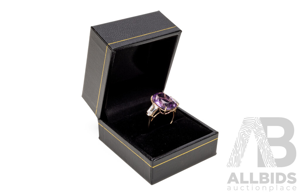 Yellow Gold Natural Amethyst / Natural White Topaz Ring with Valuation - Size L