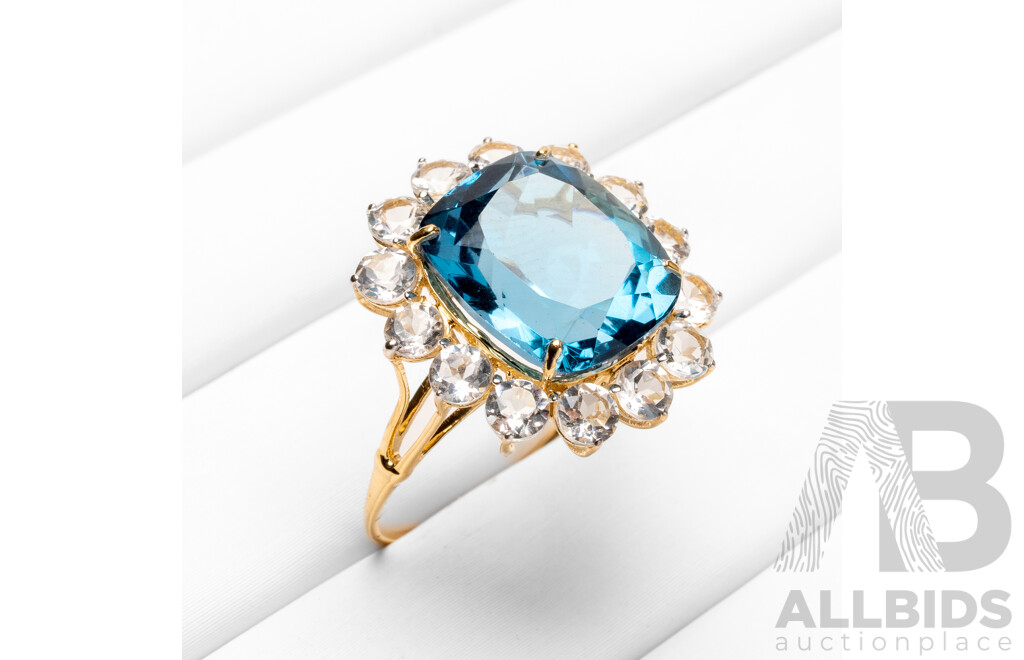 14ct Yellow Gold Natural London Blue Topaz / Natural White Topaz Ring with Valuation - Size N