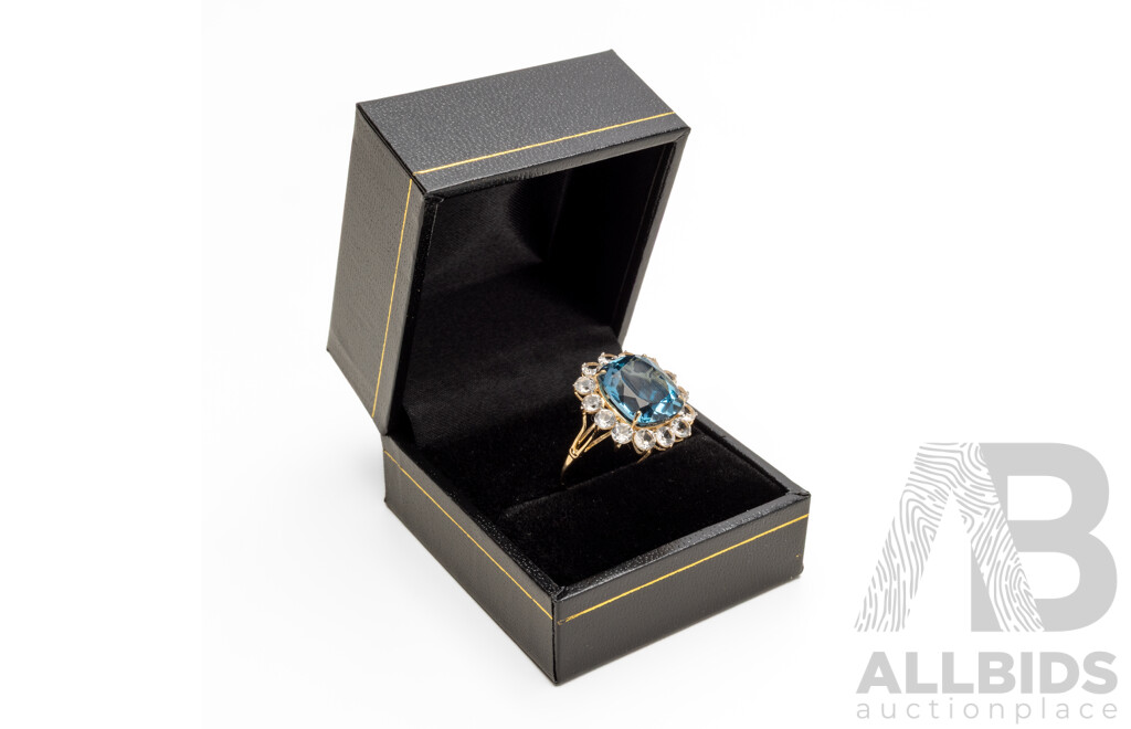 14ct Yellow Gold Natural London Blue Topaz / Natural White Topaz Ring with Valuation - Size N