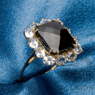 9ct Yellow Gold Natural Tourmaline / Natural White Topaz Ring with Valuation - Size N.5