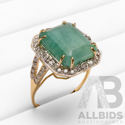 9ct Yellow Gold Natural Emerald & Diamond Ring with Valuation - Size L
