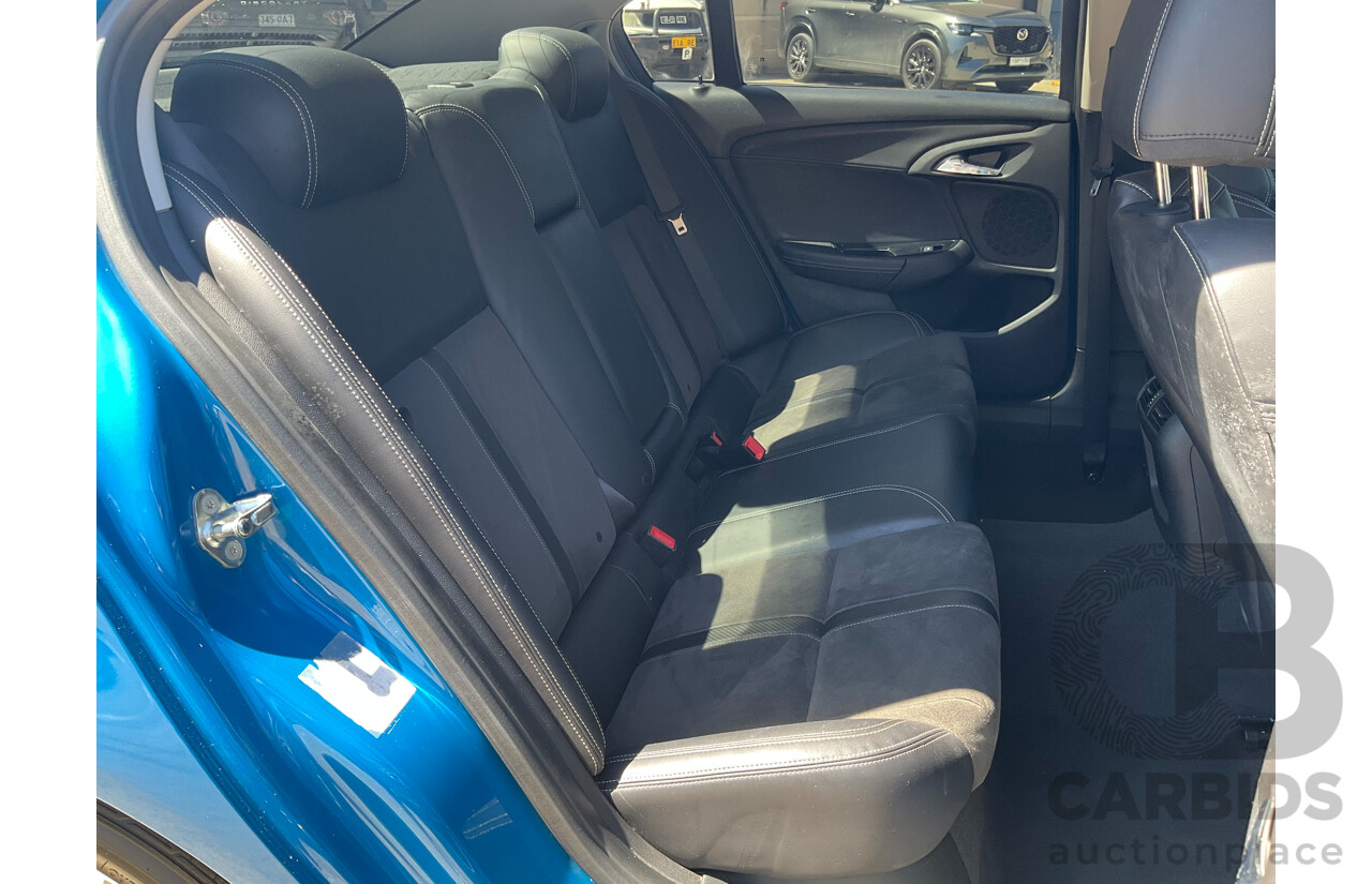 10/2014 Holden Commodore SV6 VF MY15 4d Sedan Perfect Blue V6 3.6L