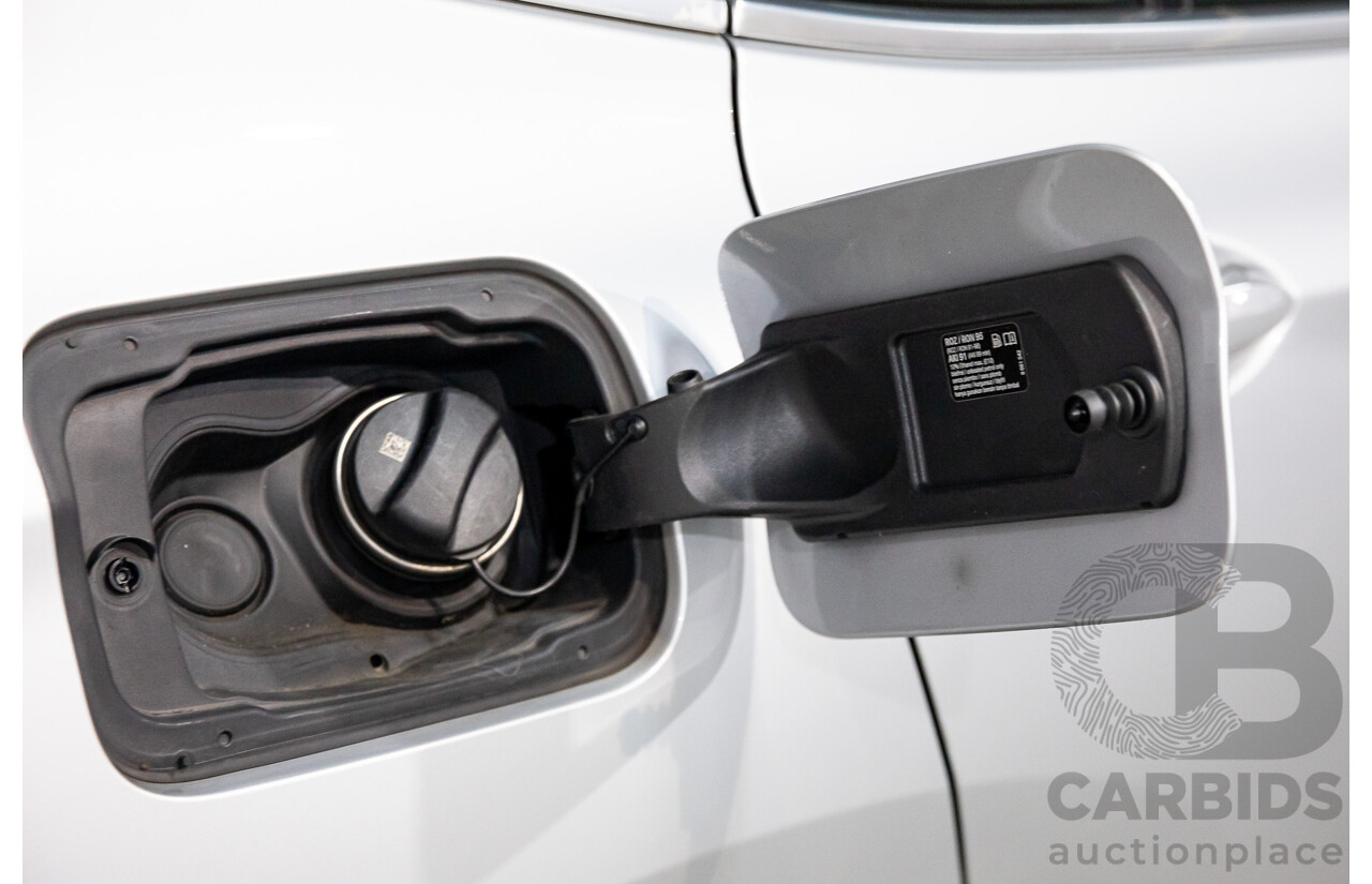 05/2018 BMW X3 xDrive30i xLine (AWD) G01 4d Wagon Glacier Silver Metallic Turbo 2.0L