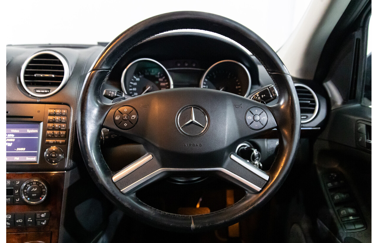 4/2011 Mercedes-Benz ML 350 CDI (4x4) 164 MY11 4d Wagon Black Obsidian Metallic Turbo Diesel V6 3.0L