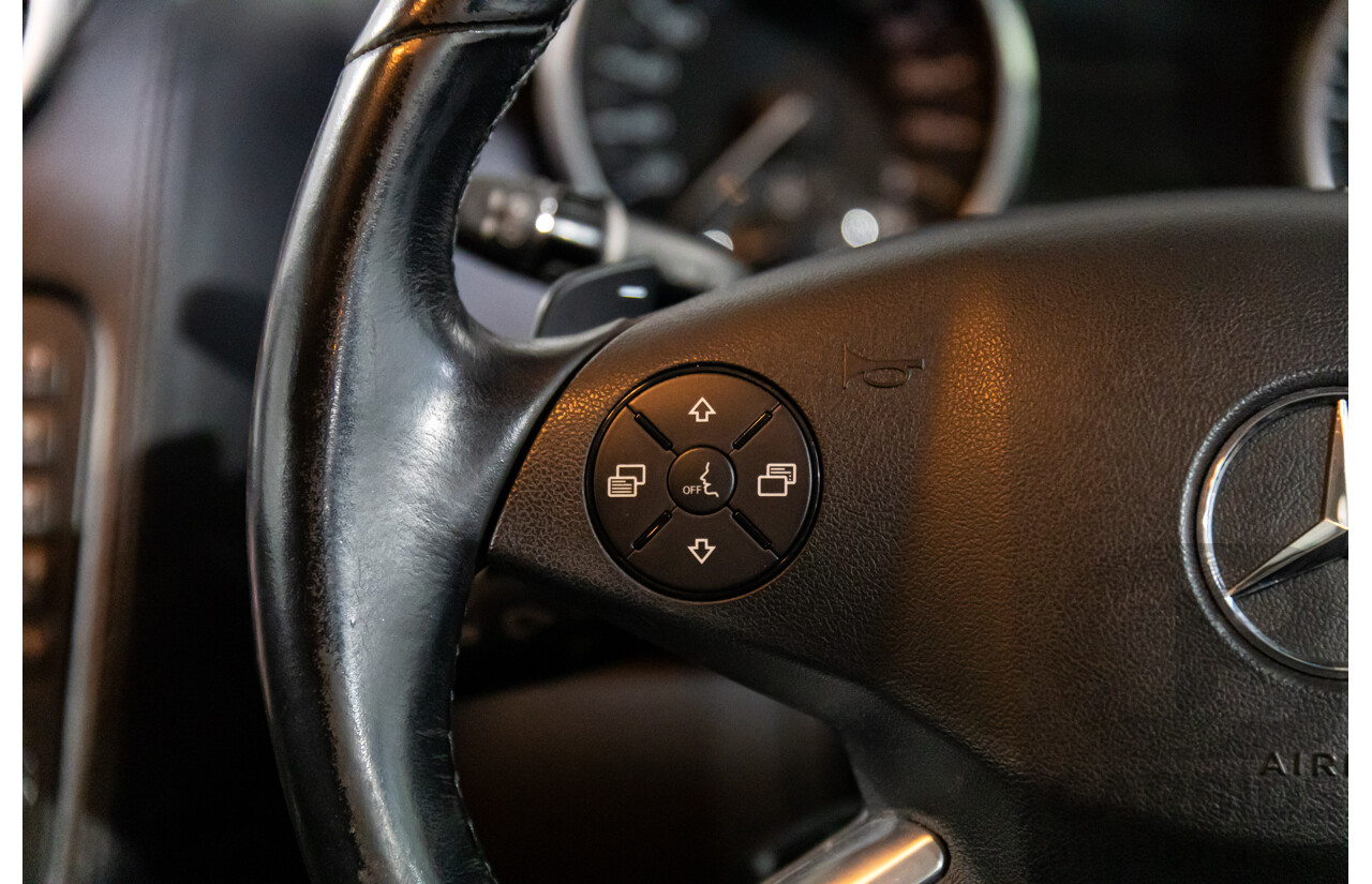 4/2011 Mercedes-Benz ML 350 CDI (4x4) 164 MY11 4d Wagon Black Obsidian Metallic Turbo Diesel V6 3.0L