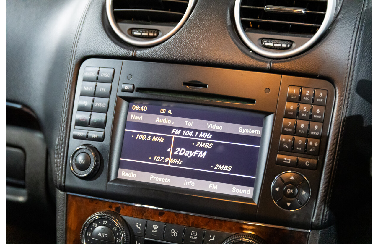 4/2011 Mercedes-Benz ML 350 CDI (4x4) 164 MY11 4d Wagon Black Obsidian Metallic Turbo Diesel V6 3.0L