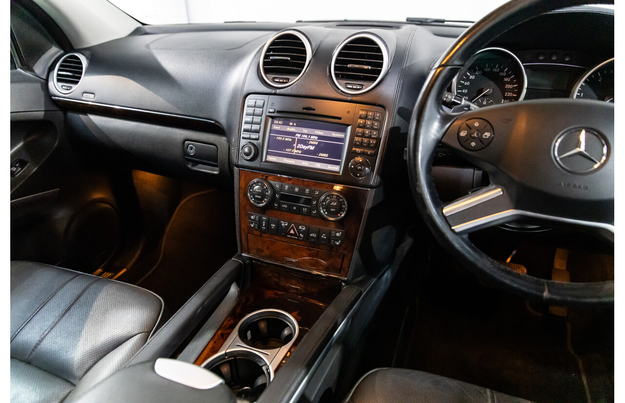 4/2011 Mercedes-Benz ML 350 CDI (4x4) 164 MY11 4d Wagon Black Obsidian Metallic Turbo Diesel V6 3.0L