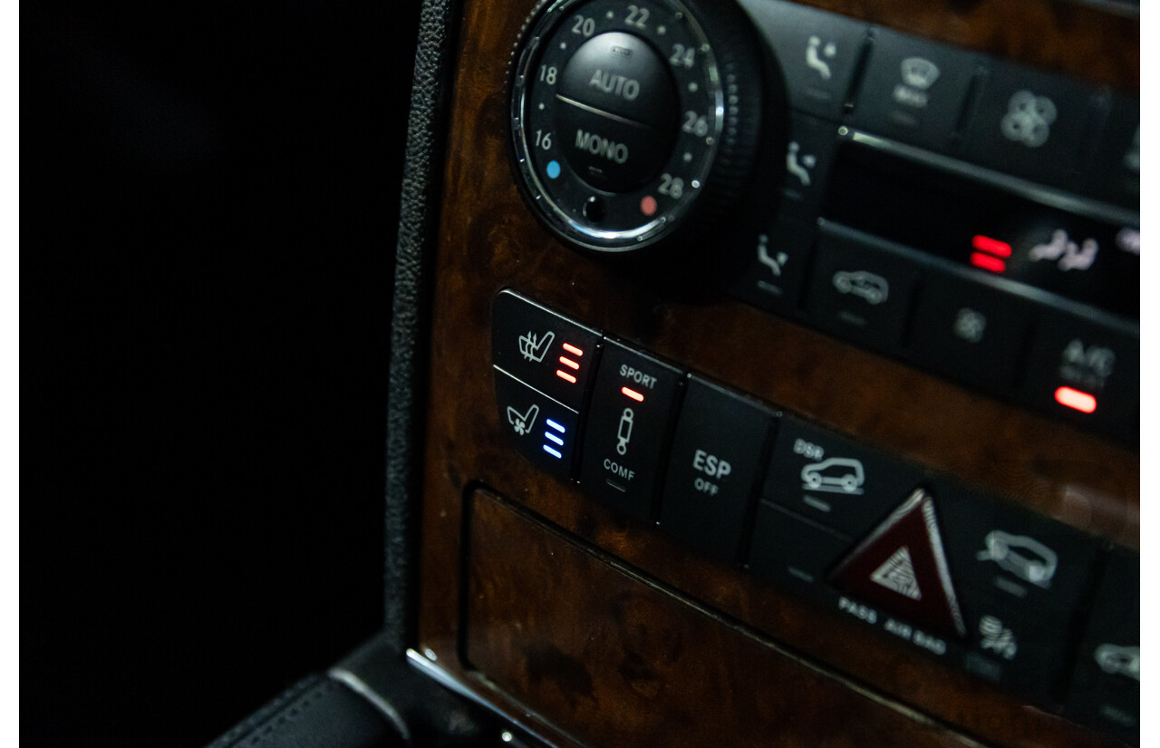 4/2011 Mercedes-Benz ML 350 CDI (4x4) 164 MY11 4d Wagon Black Obsidian Metallic Turbo Diesel V6 3.0L