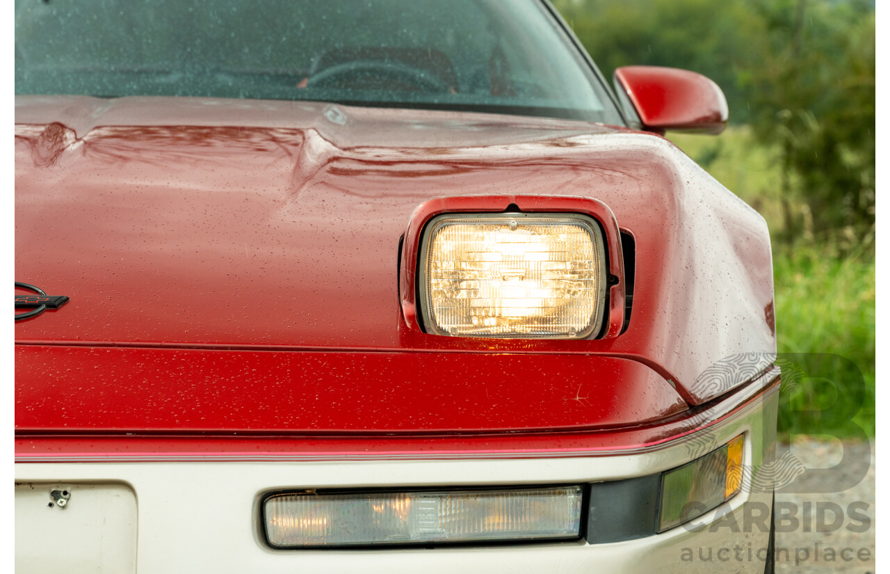 01/1985 Chevrolet Corvette C4 2d Coupe Two Tone Red / Beige V8 5.7L
